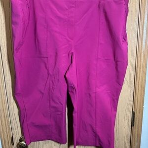 Lane Bryant Fuchsia capris